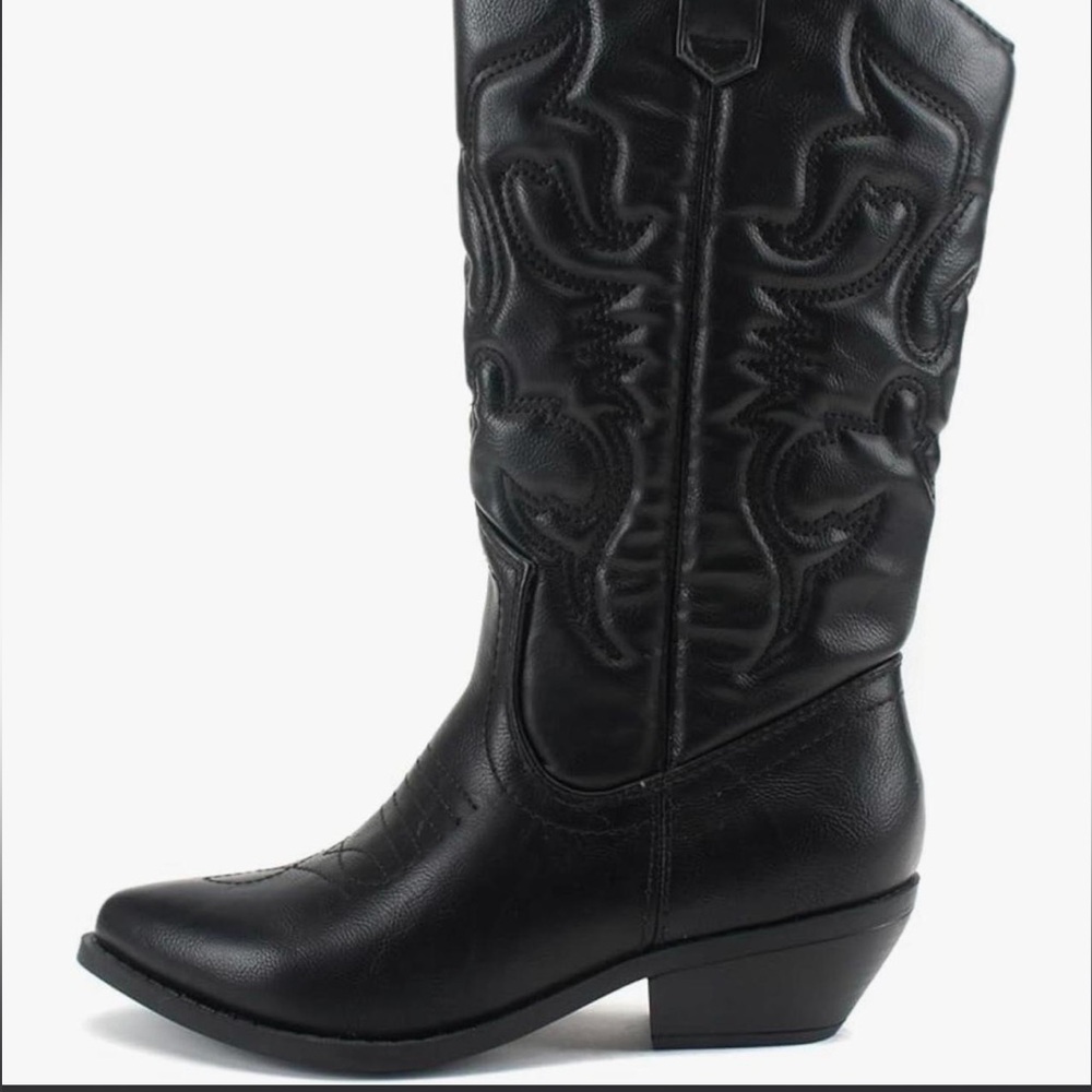 Soda Black Cowboy Boots